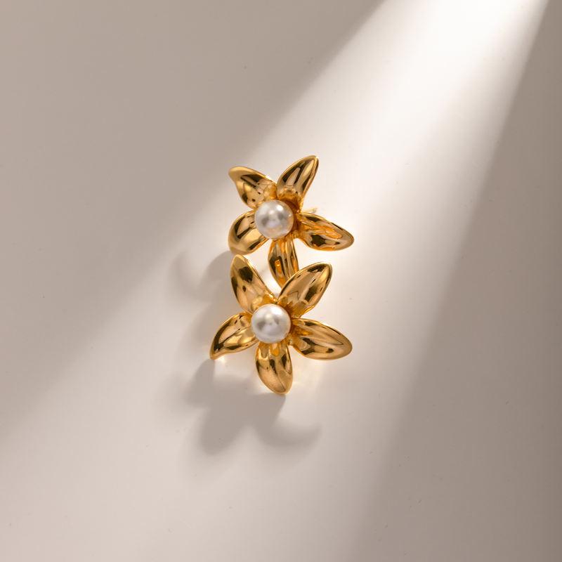 18K Gold Flower Shaped Stainless Steel Earrings with Pearl Inlay