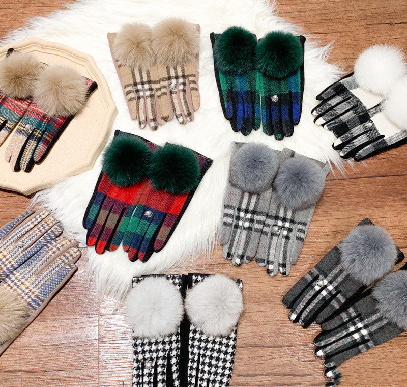 Oversized Fox Fur Ball Day Single Symmetrical Plaid Wool And Cashmere Finger Gloves