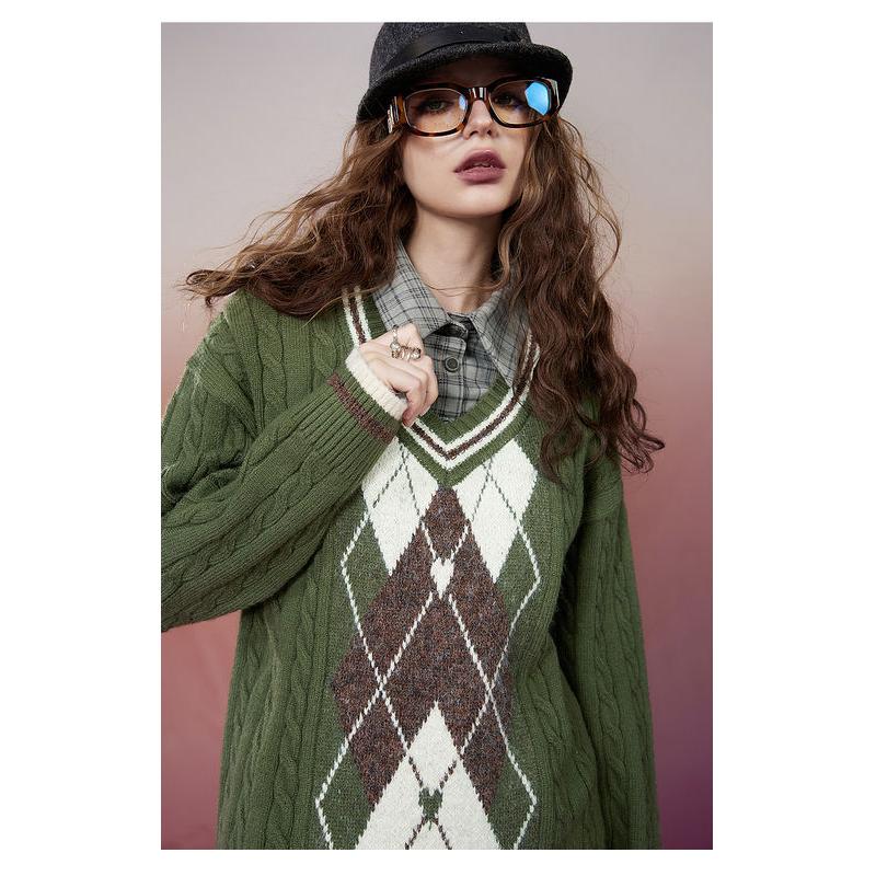 Retro Rhombus Spliced Pullover Sweater