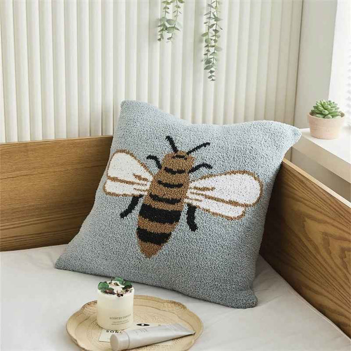 Cute Bee Pattern Design Microfiber Knitted Pillow Case