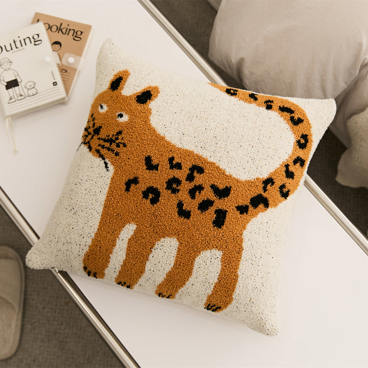 Cute Spot Cat Microfiber Knitted Cushion Cover