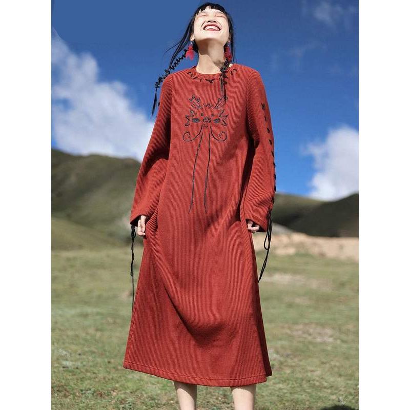 Dragon Embroidery Autumn Winter Loose Fitting Knitted Dress