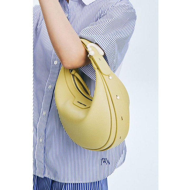 Chic Crescent Leather Crossbody Bag - Soft & Stylish