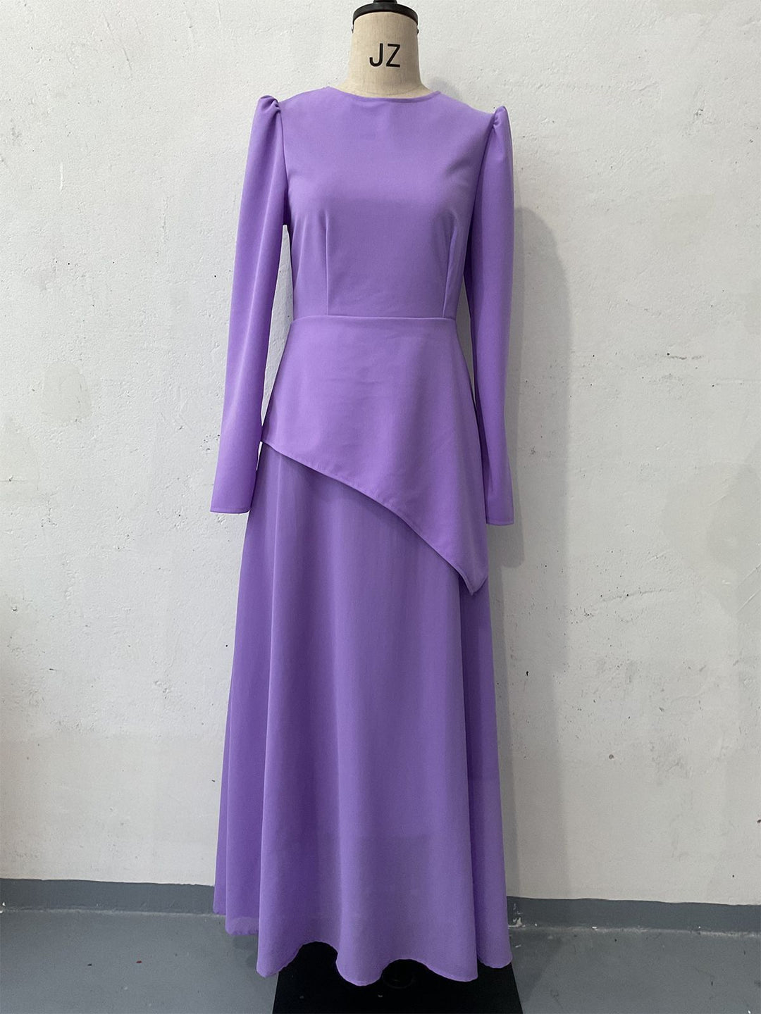 Round Neck Long Sleeve Fashion Bevel Folding Dress