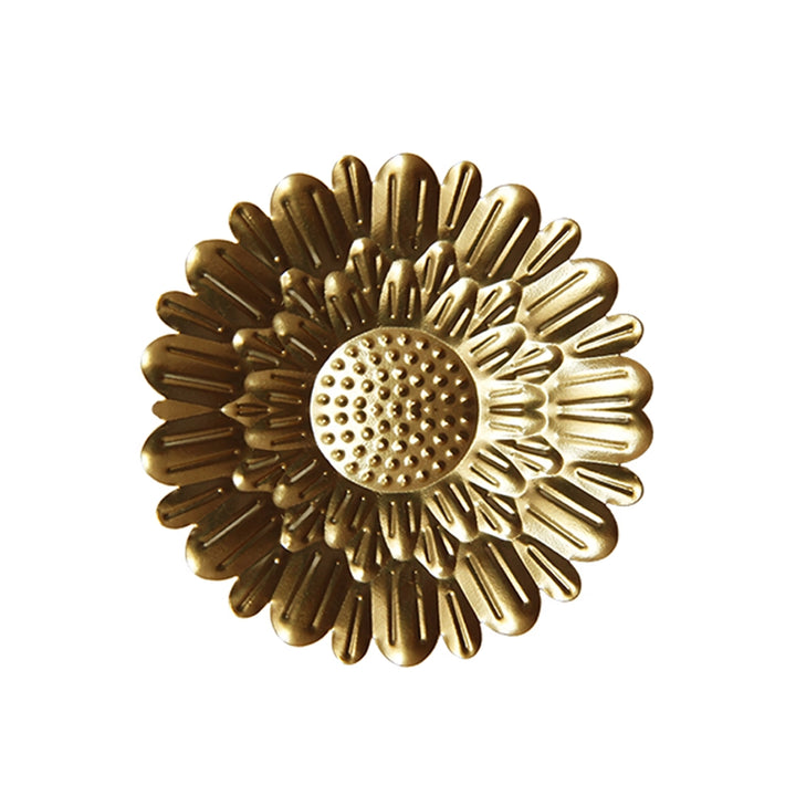 Elegant Round Gold Metal Wall Hanging Decoration