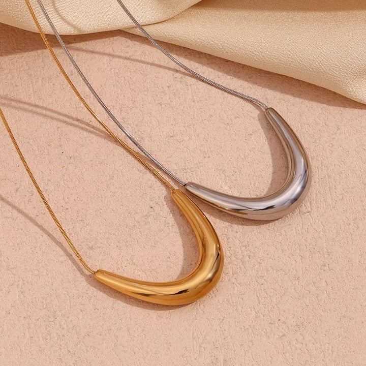 Arc V-Shaped Pendant Necklace - 18K Gold Plated Snake Bone Chain