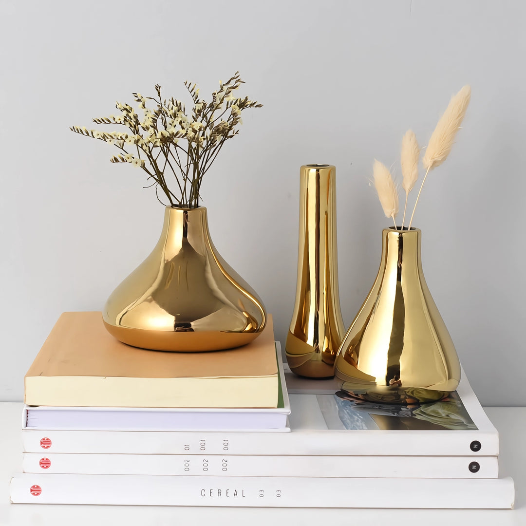 Nordic Style Gold Ceramic Vase – Elegant Dry Flower and Water Plant Display