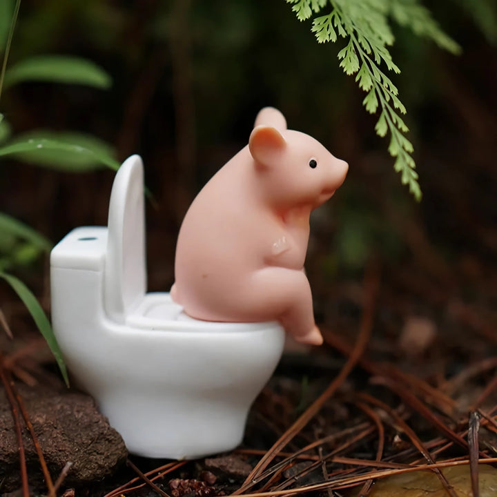 Creative Cartoon Pig Sitting On Toilet Desktop Ornament Miniature Animal Toy