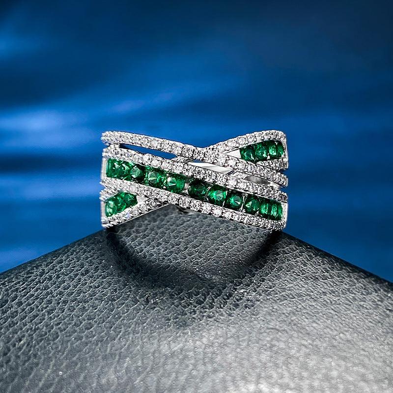 Fashion Emerald Row Love Interwoven Ring - Trendha