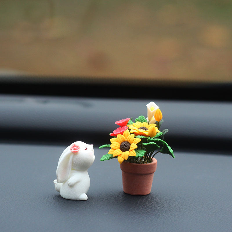 Cute Mini Little Daisy And Clay Rabbit Car Interior