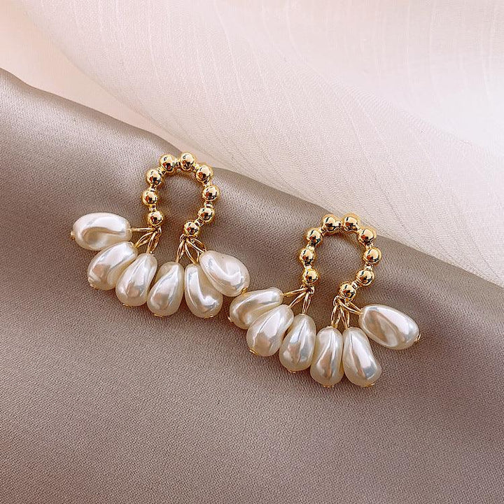 Female Baroque Pearl Earrings - Trendha