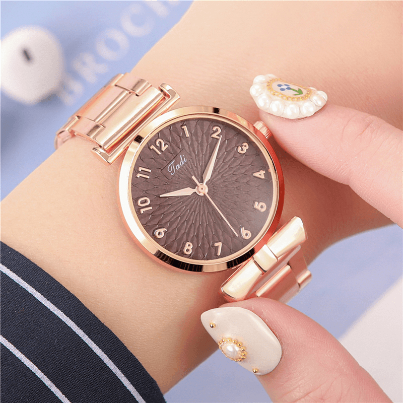 Fashion Casual Women Wristwatch Alloy Wrist Watch Bracelet Waterproof Quartz Watches - Trendha